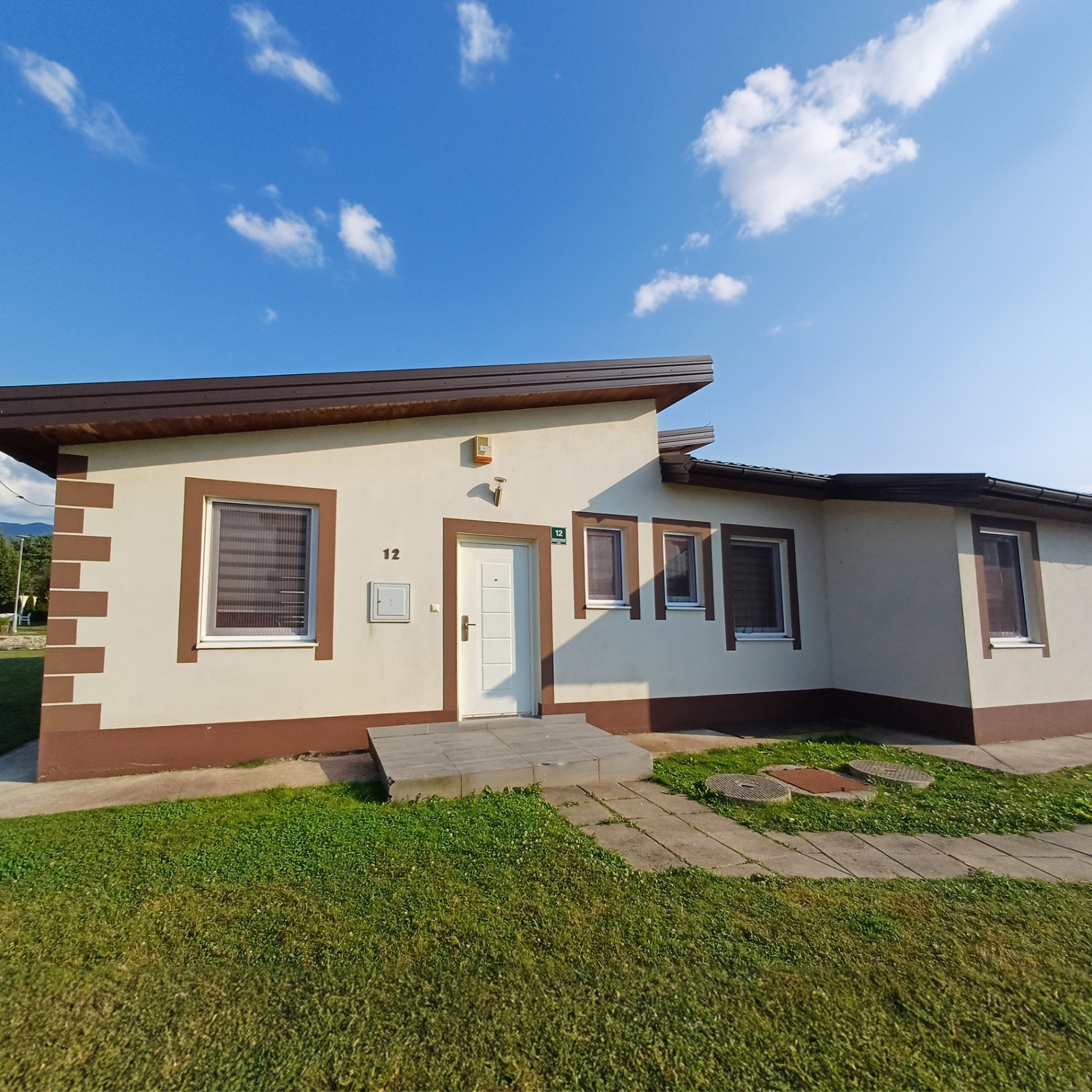 Villa 12